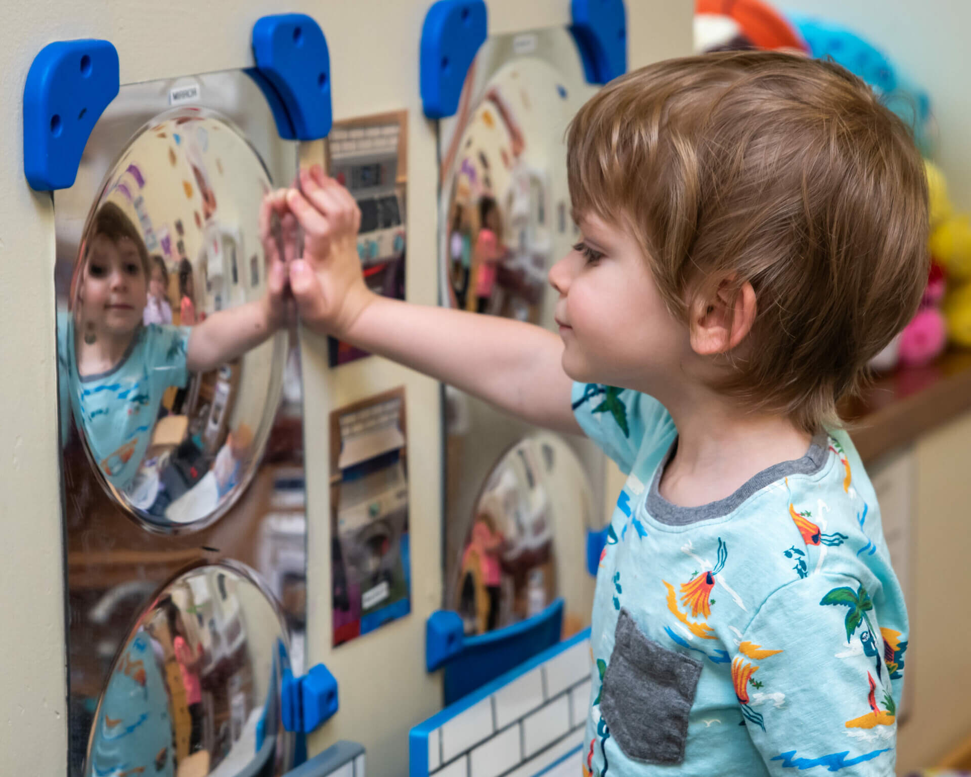 toddler-mirror